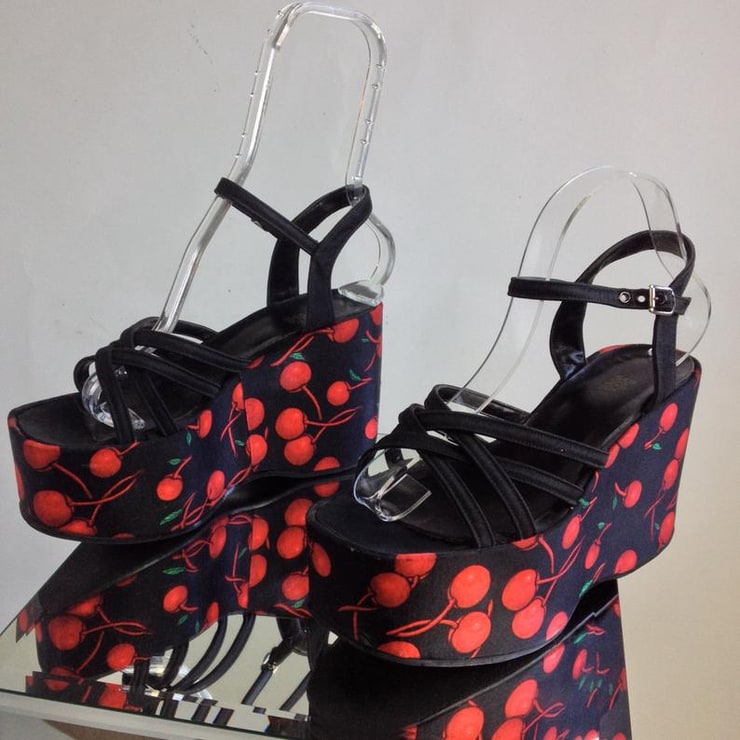 90's Cherry Print Satin Platform Wedge High Heels // 8