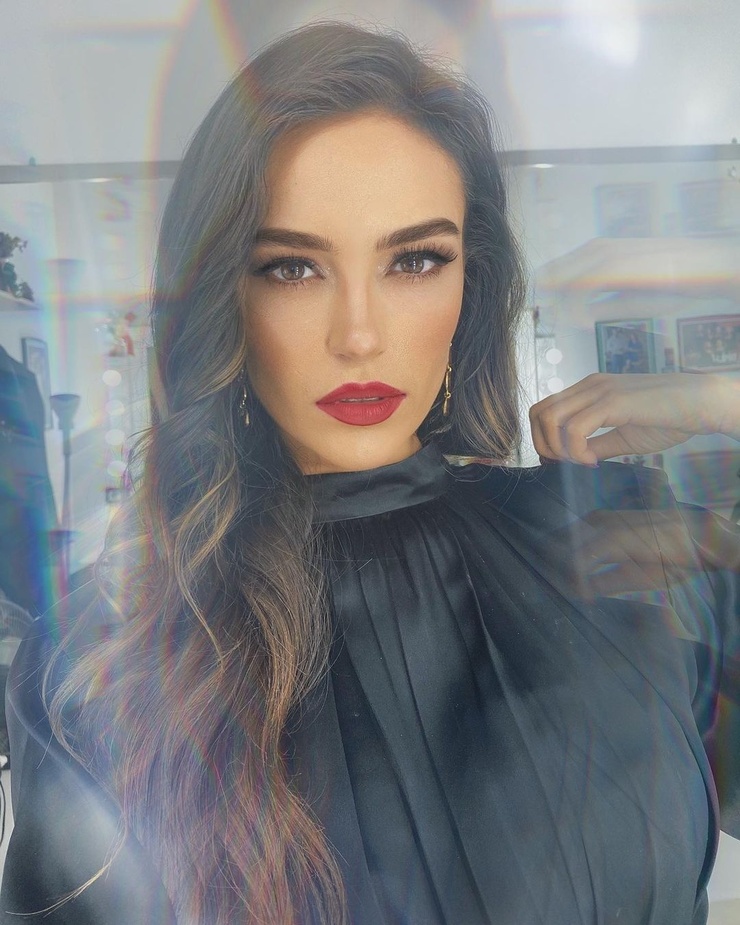 Eva Murati Eva Murati