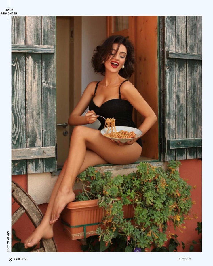 Eva Murati Eva Murati