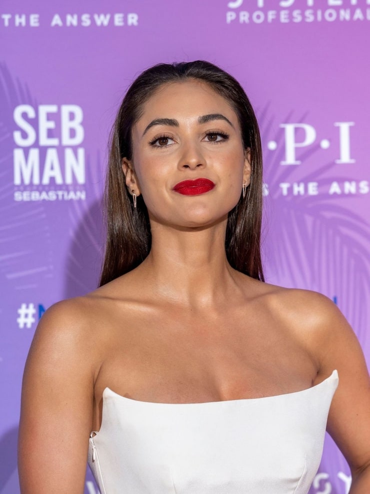 Lindsey Morgan