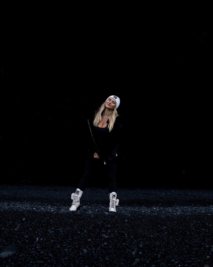 Kinsey Wolanski Kinsey Wolanski