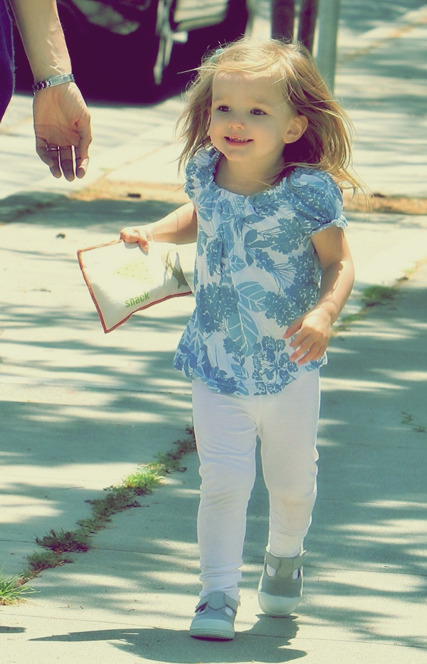 Violet Affleck