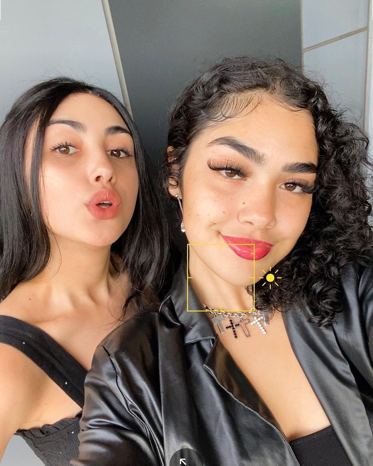 Alexa Mansour Alexa Mansour