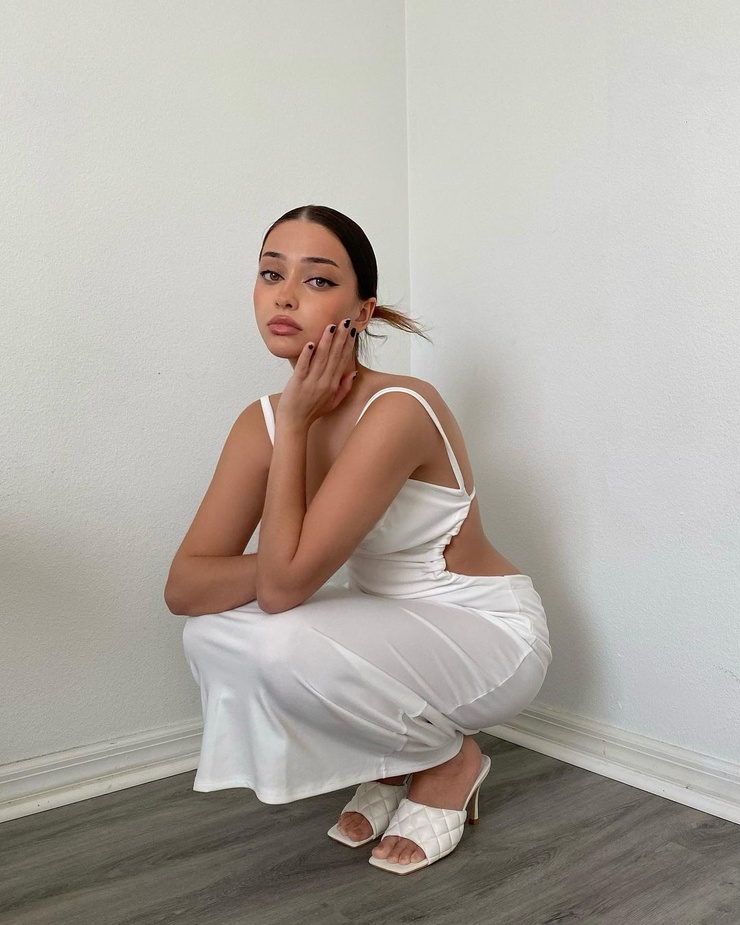 Isabel Rose