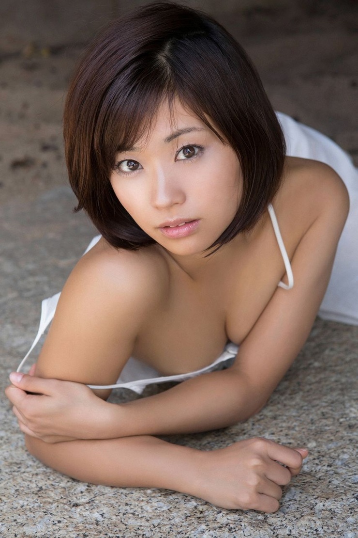 Hitomi Yasueda Hitomi Yasueda