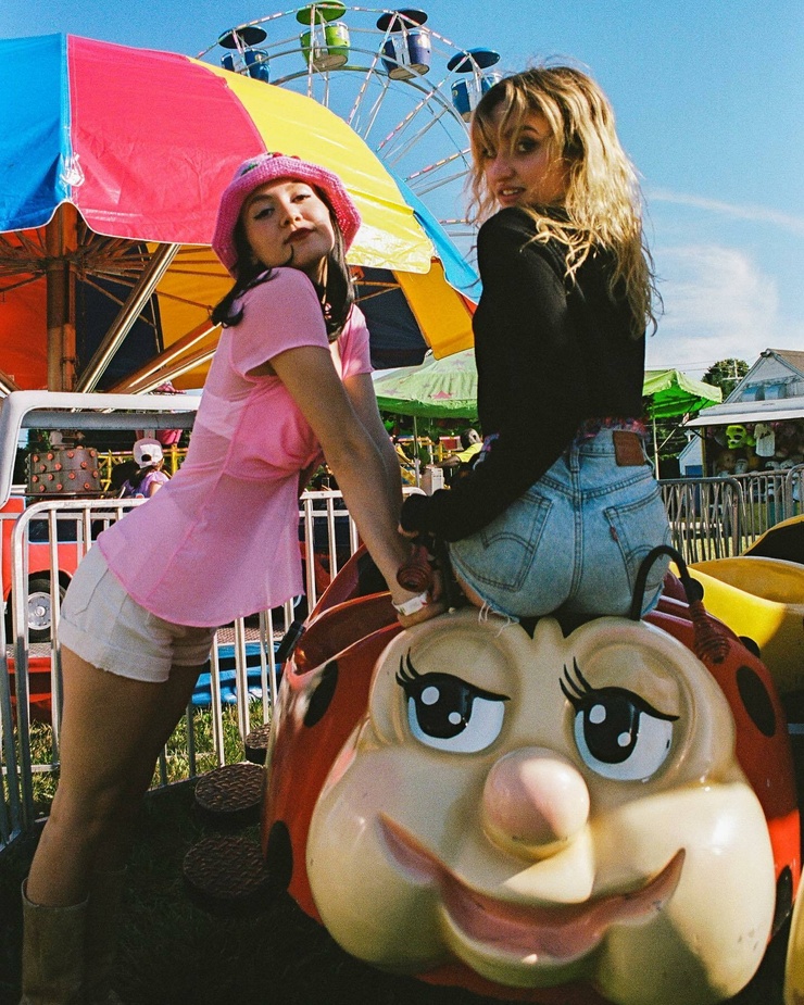 Iris Apatow