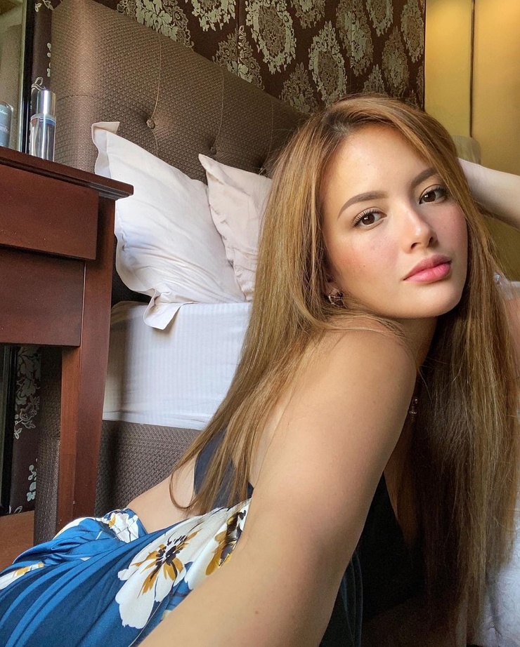 Ellen Adarna