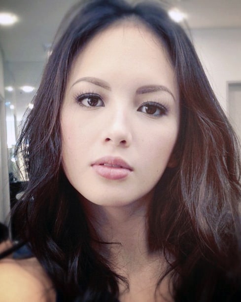 Picture of Ellen Adarna