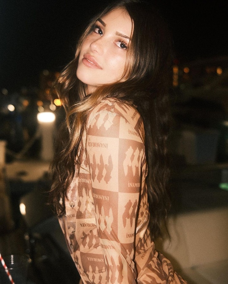 Bella Azzata Bella Azzata