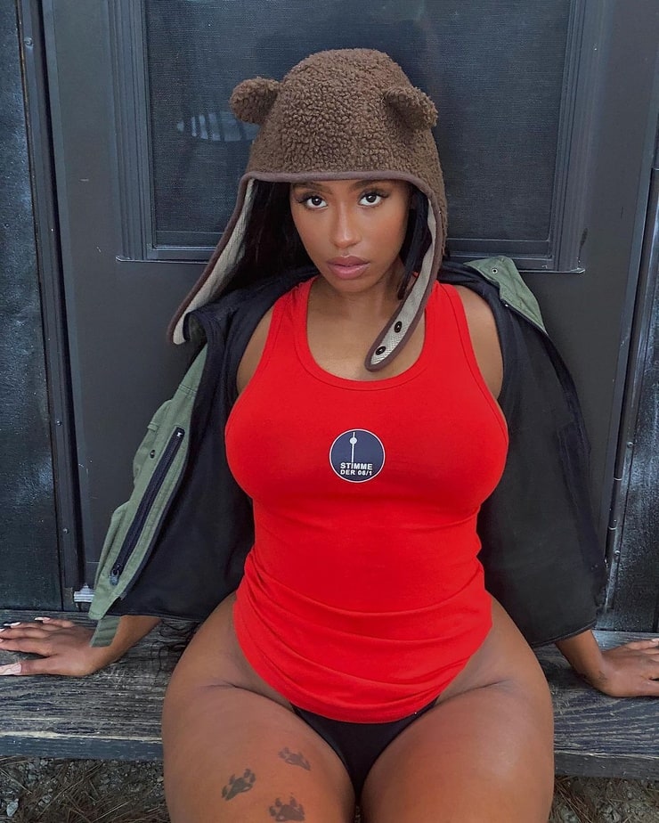 Raven TRACY