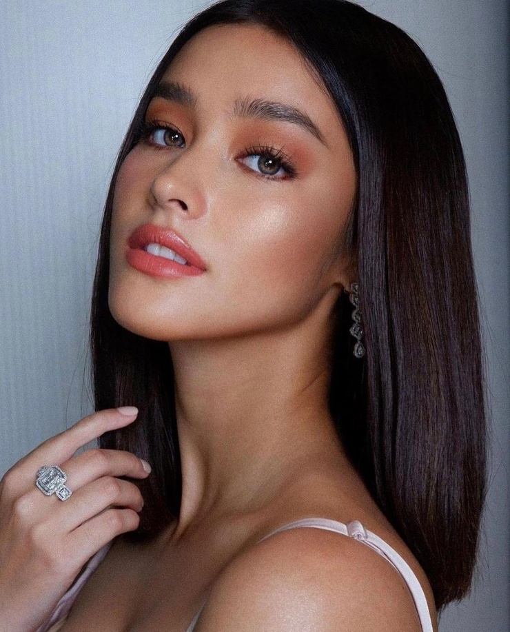 Liza Soberano Liza Soberano