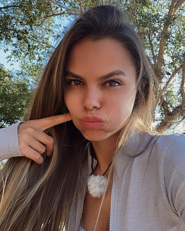 Viki Odintcova Viki Odintcova