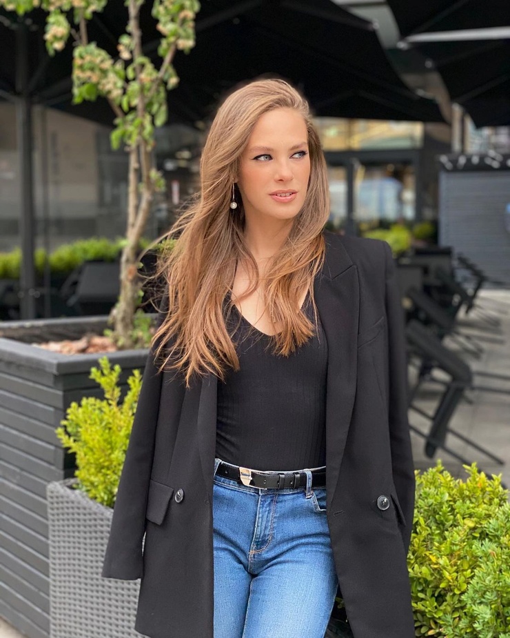 Liza Mamonova