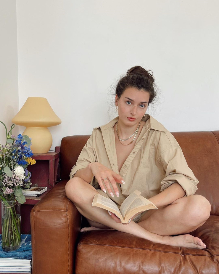 Jessica Clements Jessica Clements