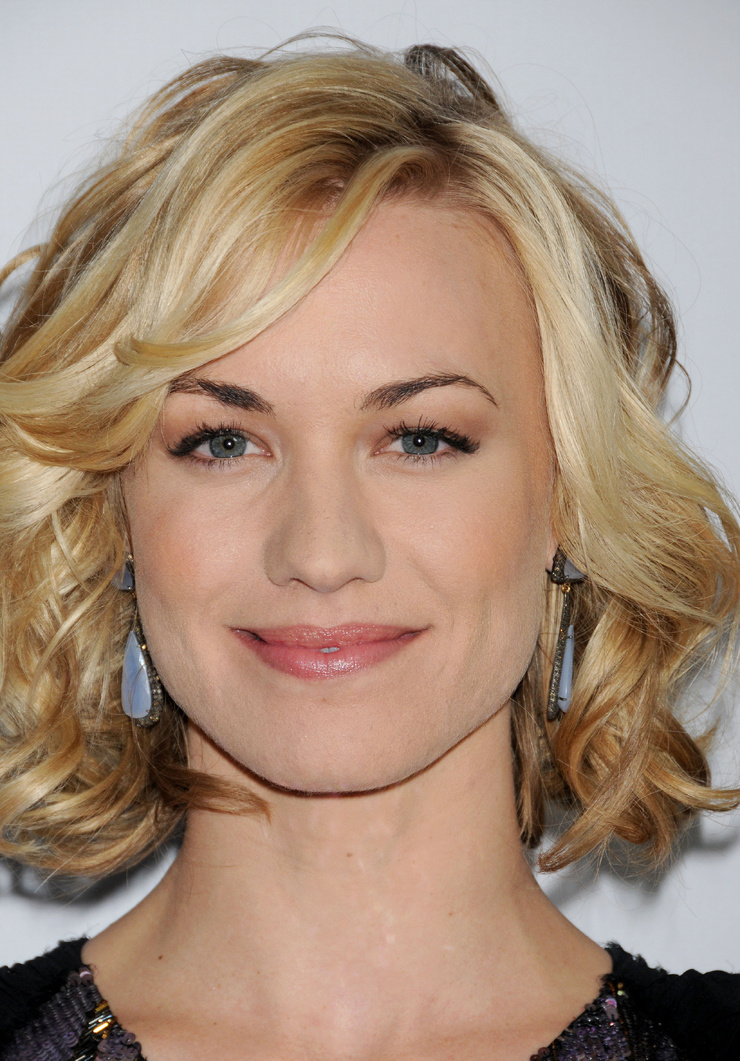 Yvonne Strahovski Yvonne Strahovski