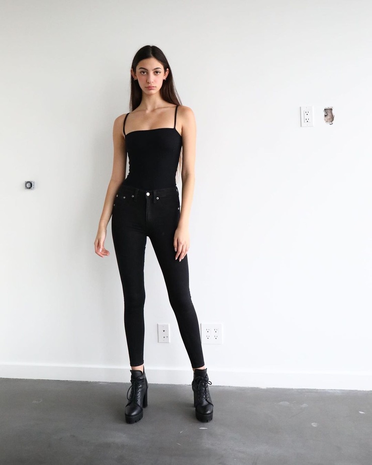 Picture of Mya Ghorbani