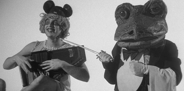 Forbidden Zone (1982) Forbidden Zone (1982)