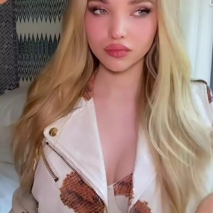 Dove Cameron Dove Cameron