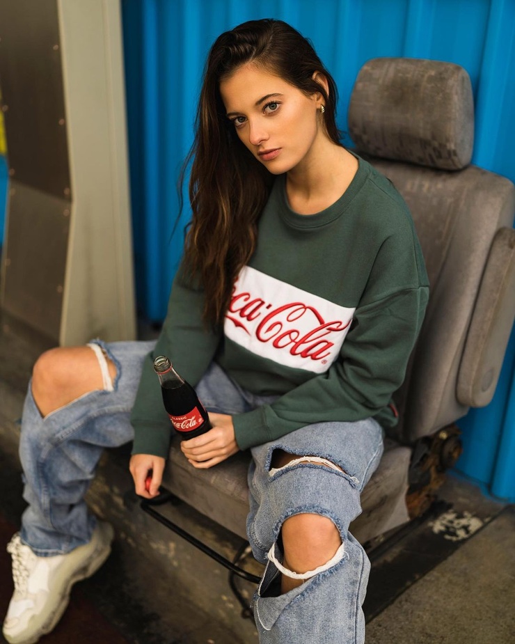 taya brooks