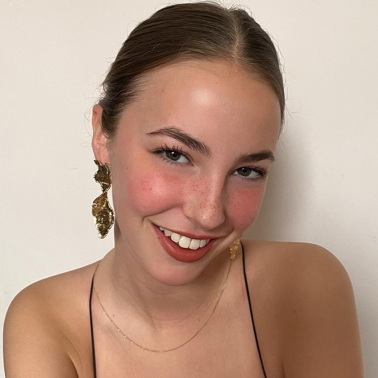 Amelie (model)