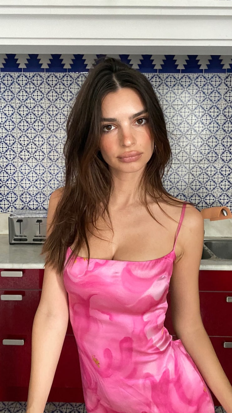 Emily Ratajkowski