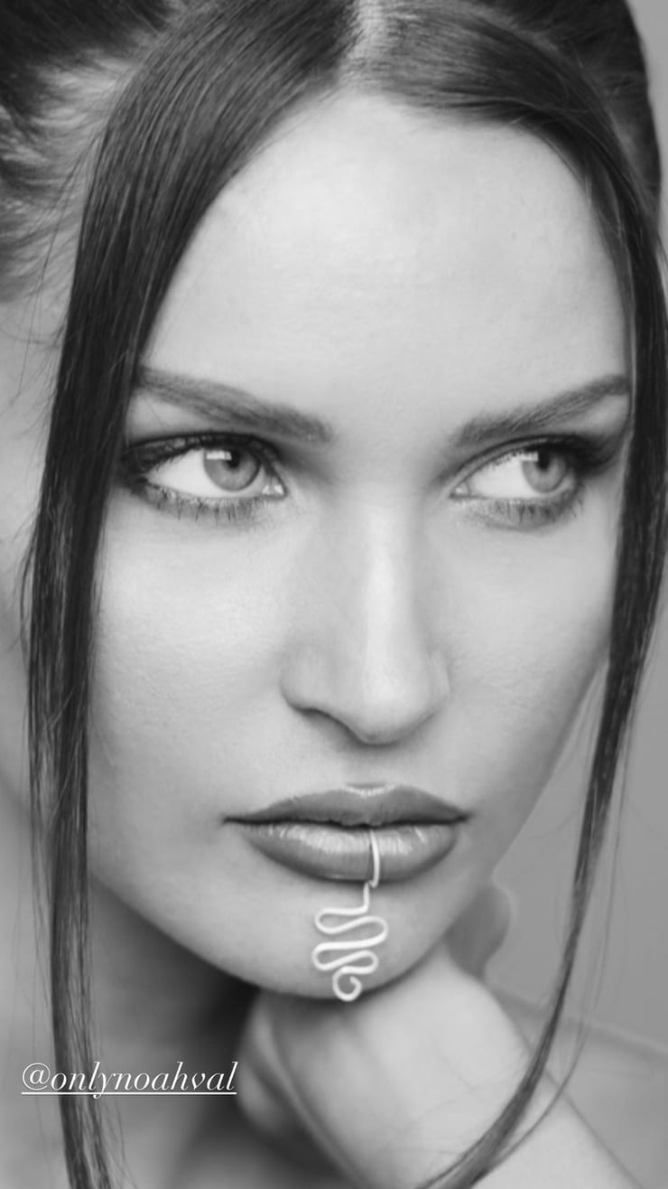 Jessica Allen Teenyb Model