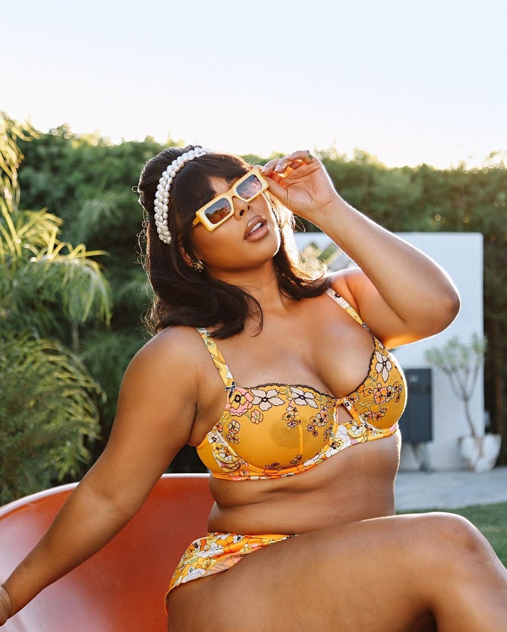 Tabria Majors