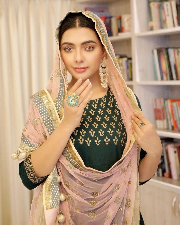 Ruhi Singh