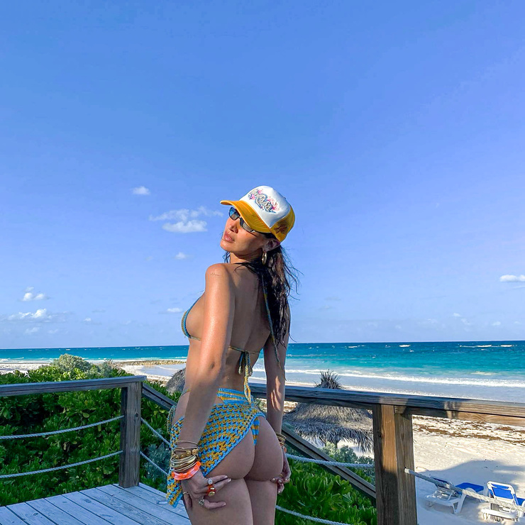 Bella Hadid Bella Hadid