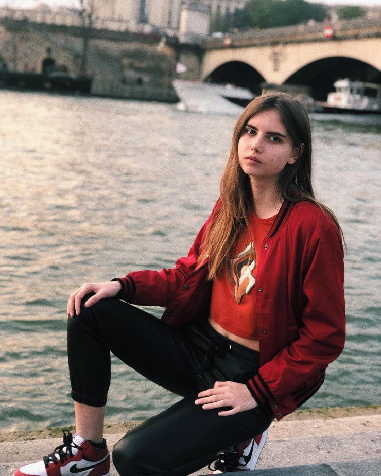 Clarisse Lemoine