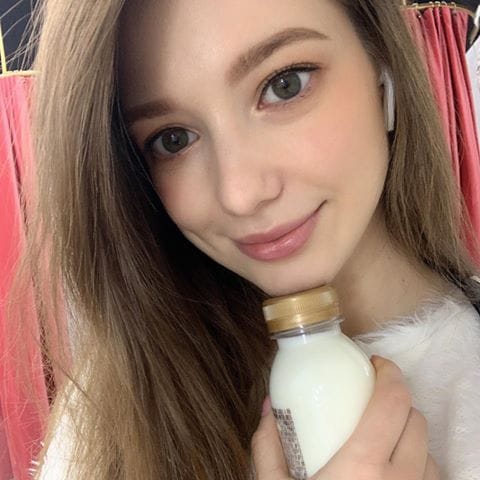 Anastasia Cebulska Anastasia Cebulska