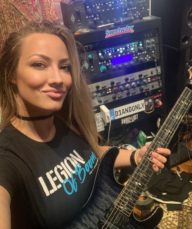 Nita Strauss