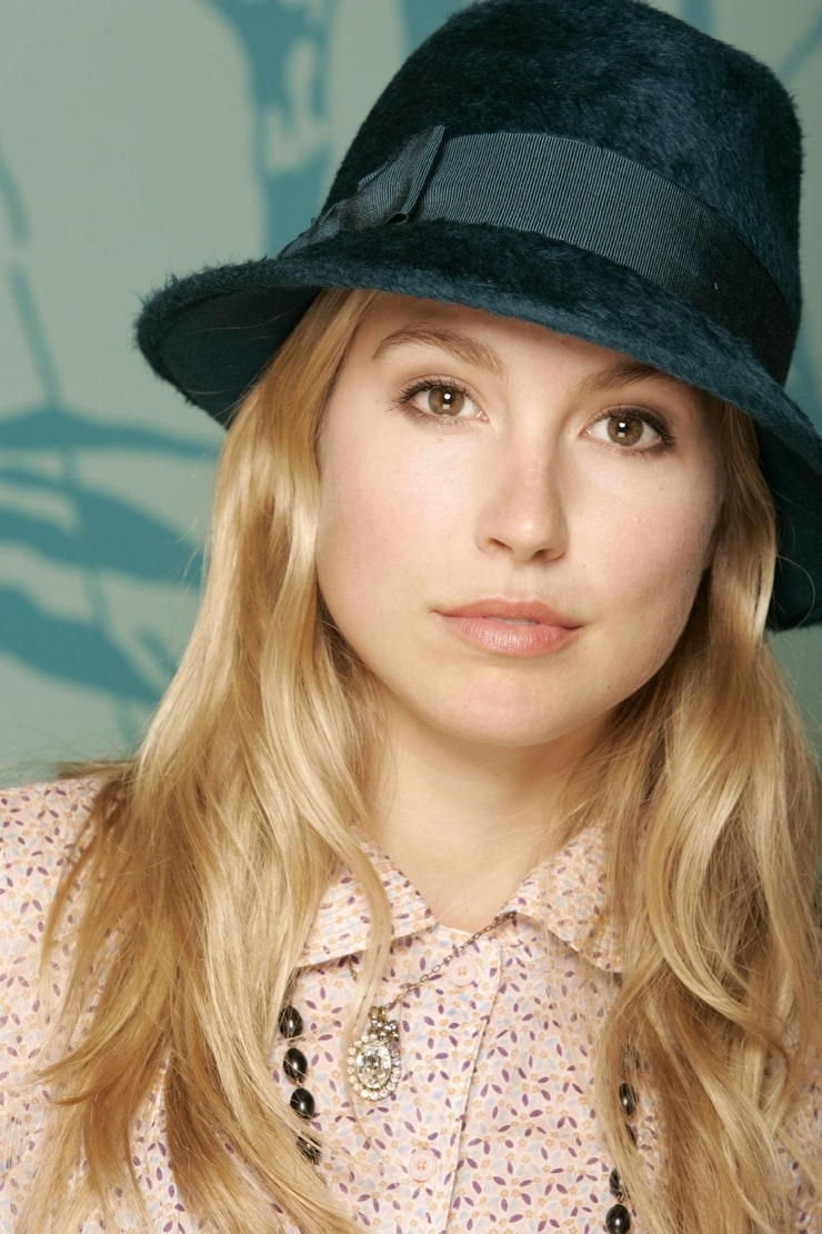 Sarah Carter reporter