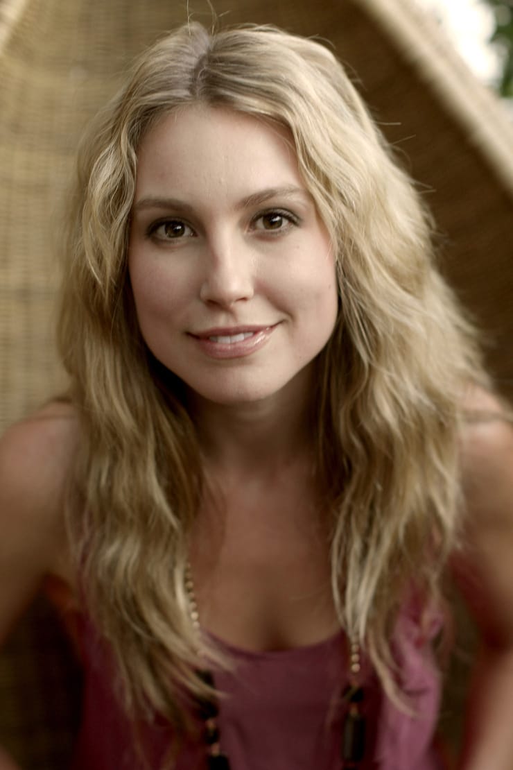 Sarah Carter Sarah Carter