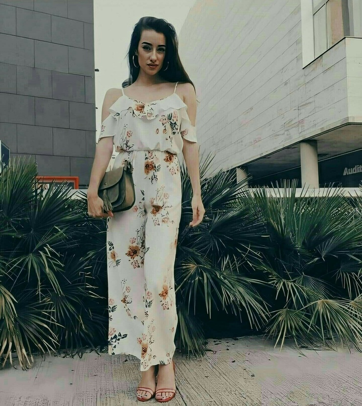 Adara Molinero