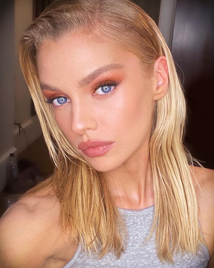 Stella Maxwell