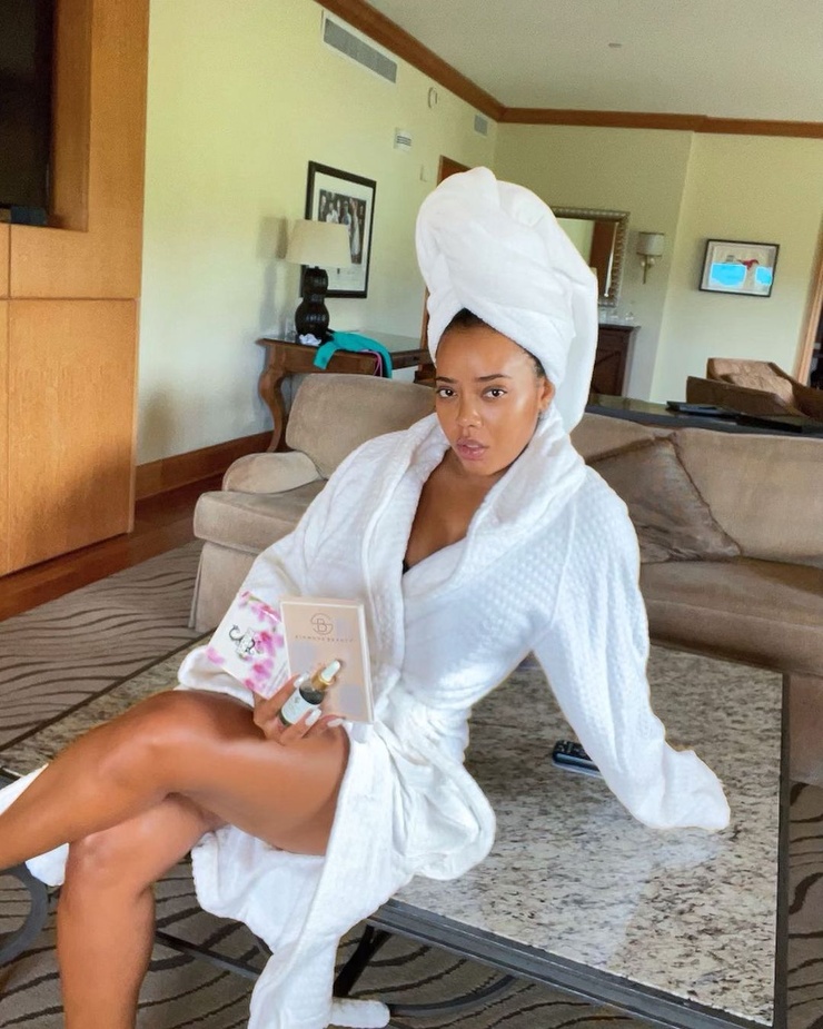 Angela Simmons