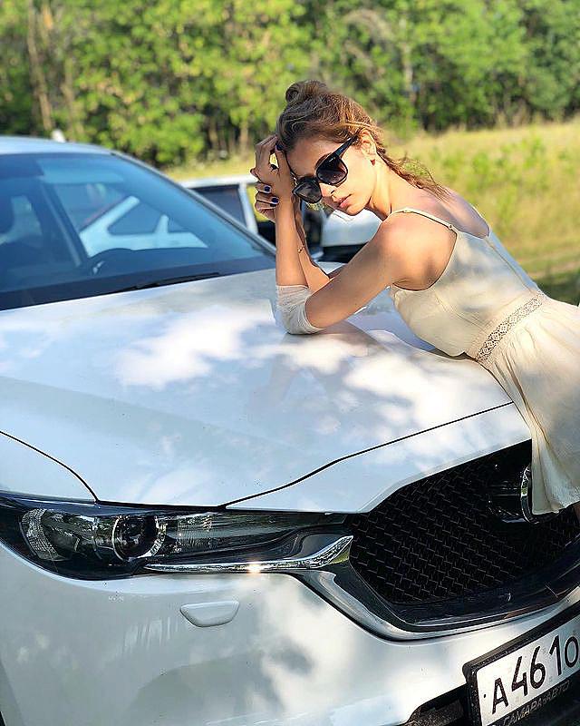 Elya Ahmedova