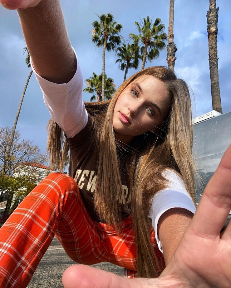 Savannah Clarke Savannah Clarke