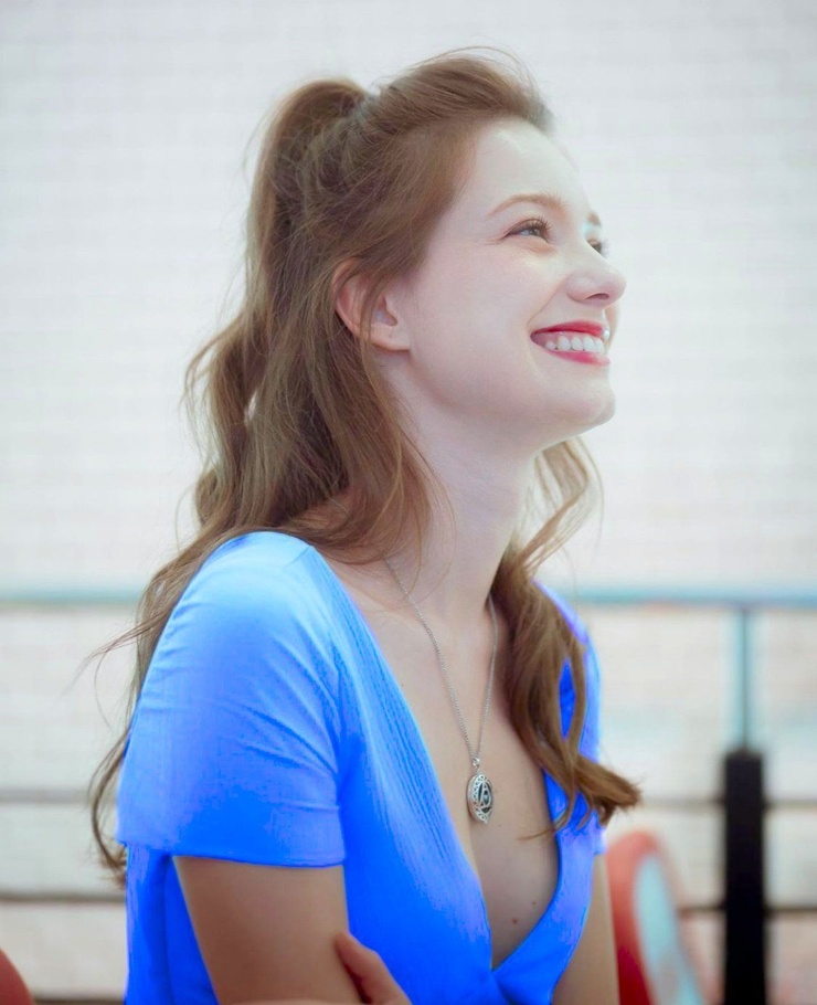 Anastasia Cebulska Anastasia Cebulska