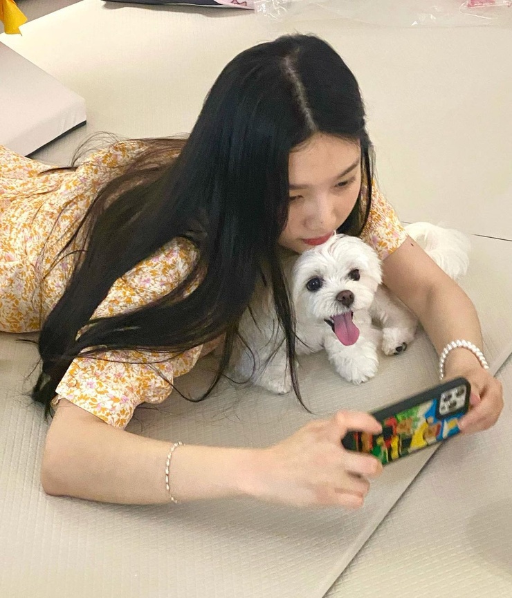 Joy (Park Soo Young)