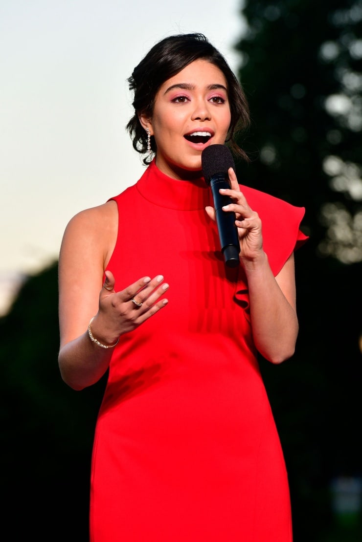 Auli'i Cravalho