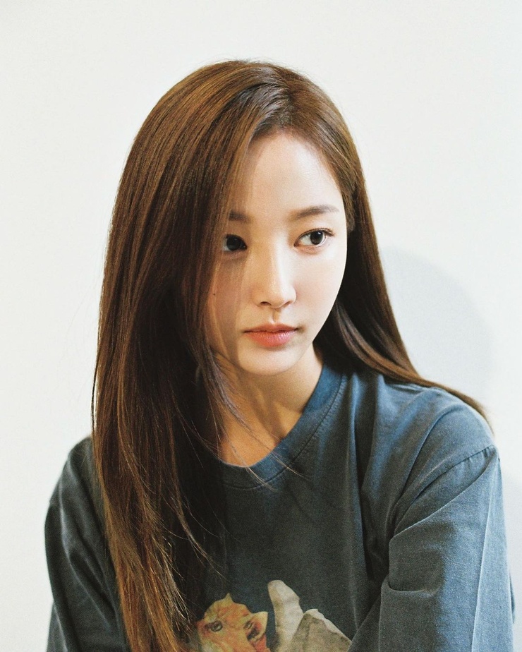 Yeon-Woo