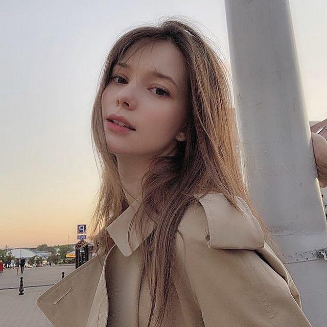 Anastasia Cebulska Anastasia Cebulska