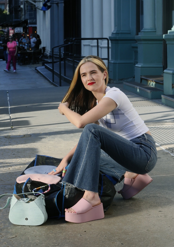 Zoey Deutch