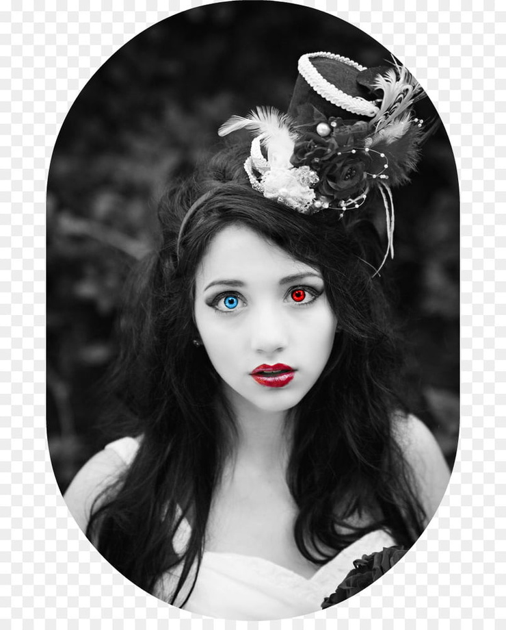 Picture of Emily Rudd