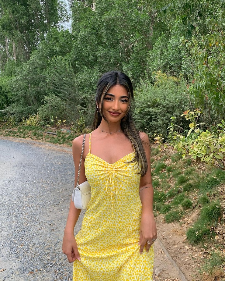 Iffat Marashi