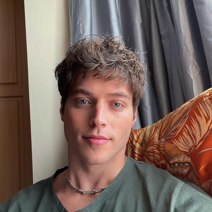 Froy Gutierrez