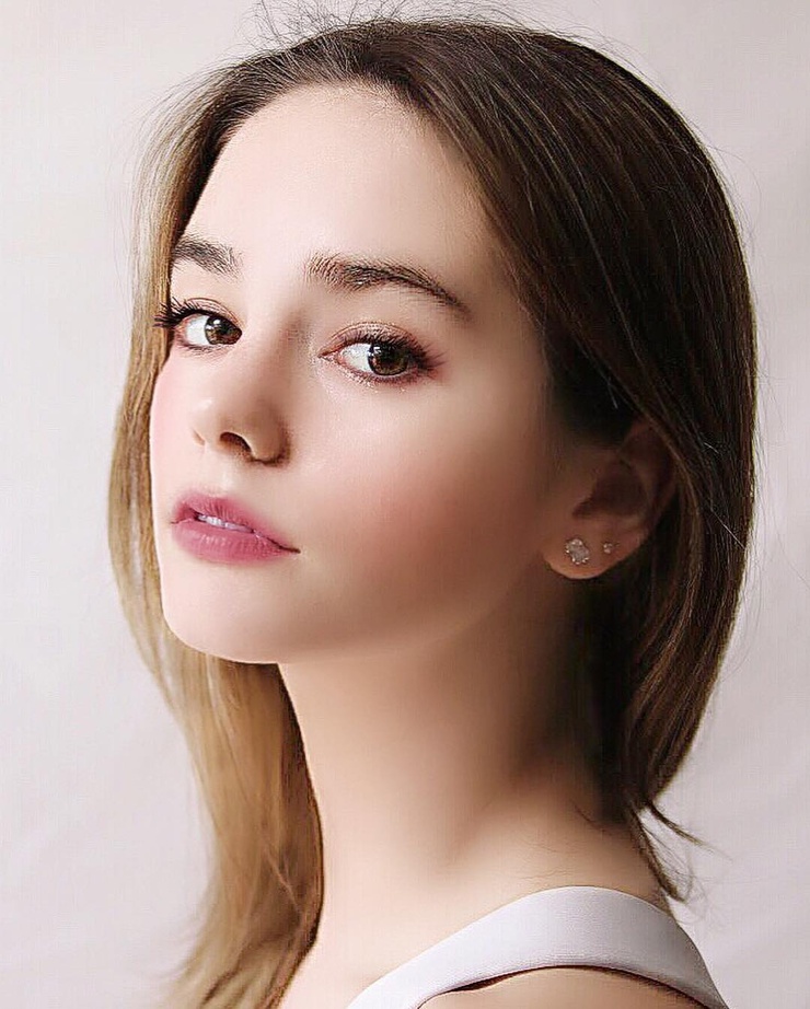 Makenzie Raine