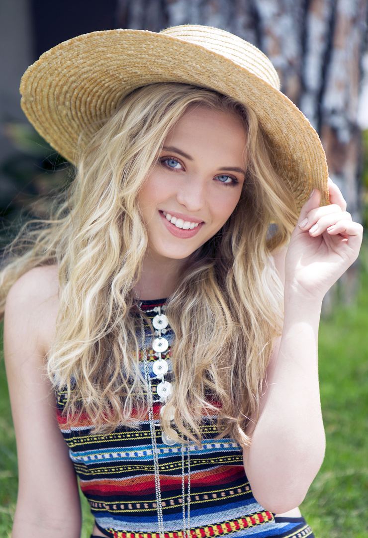 Lauren Taylor Lauren Taylor